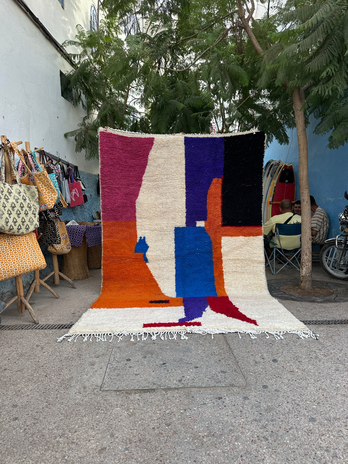 Handmade Azilal Rug, size 300 x 200 cm || 9.84 x 6.56 ft