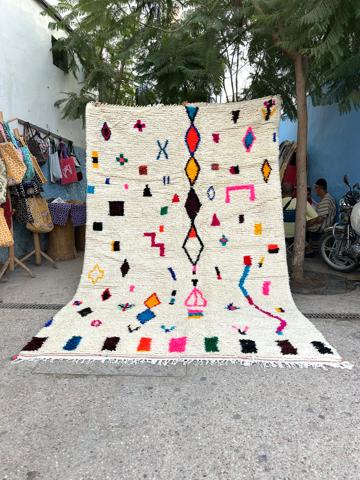 Handmade Azilal Rug, size 300 x 200 cm || 9.84 x 6.56 ft