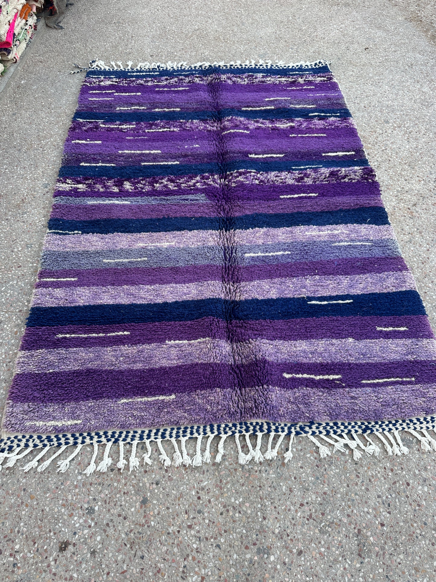 Beni Ouarain Rug size 250 x 170 cm ||