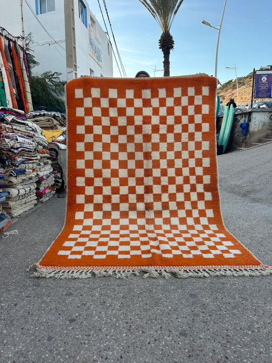Handmade Beni Ouarain, size 250 x 150 cm || 8.2 x 4.92 ft