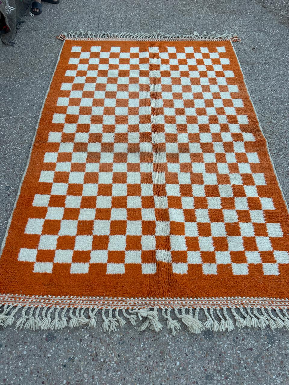 Handmade Beni Ouarain, size 250 x 150 cm || 8.2 x 4.92 ft