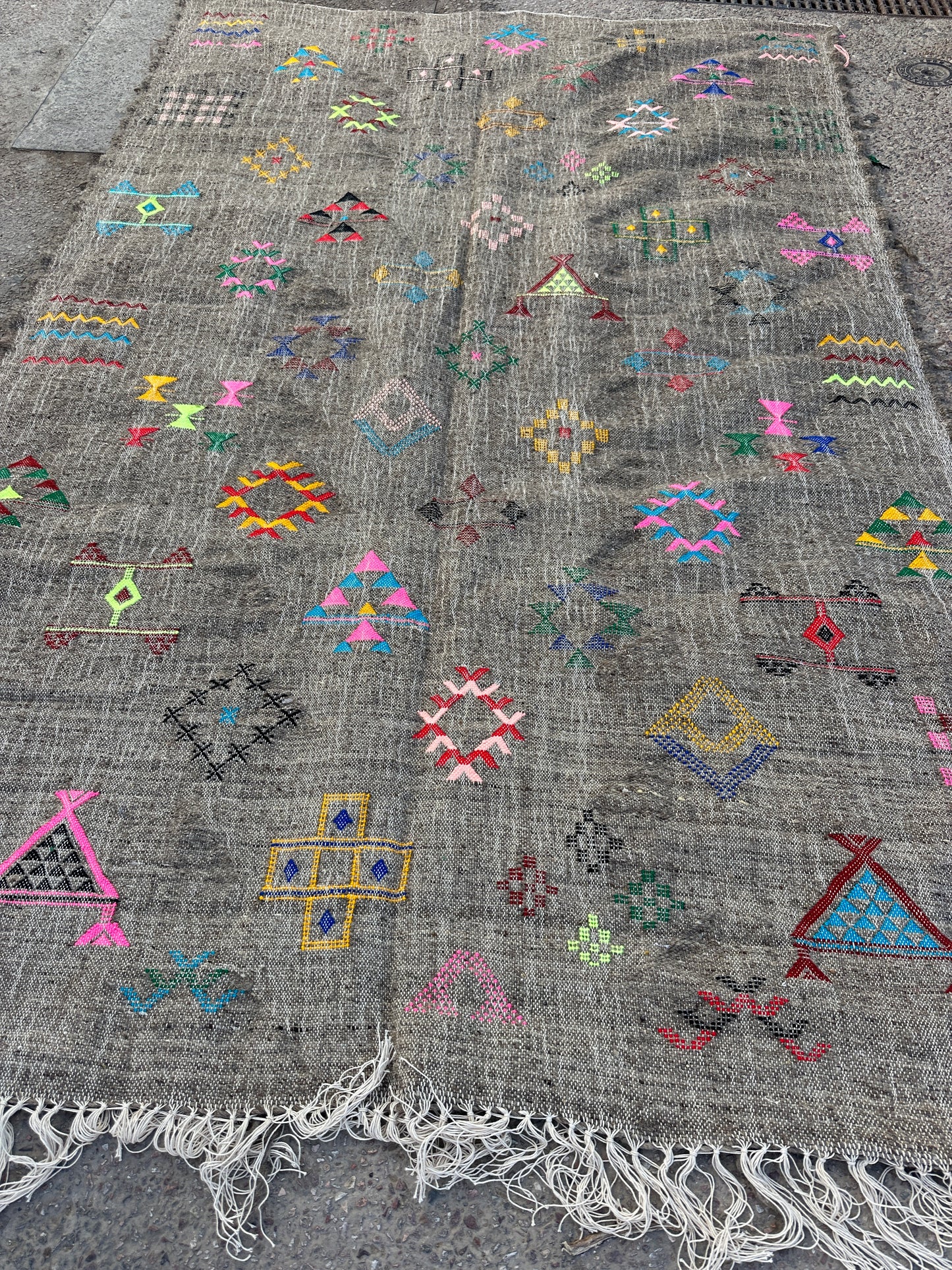 Handmade Kelim Rug, size 250 x 150 cm || 8.2 x 4.92 ft