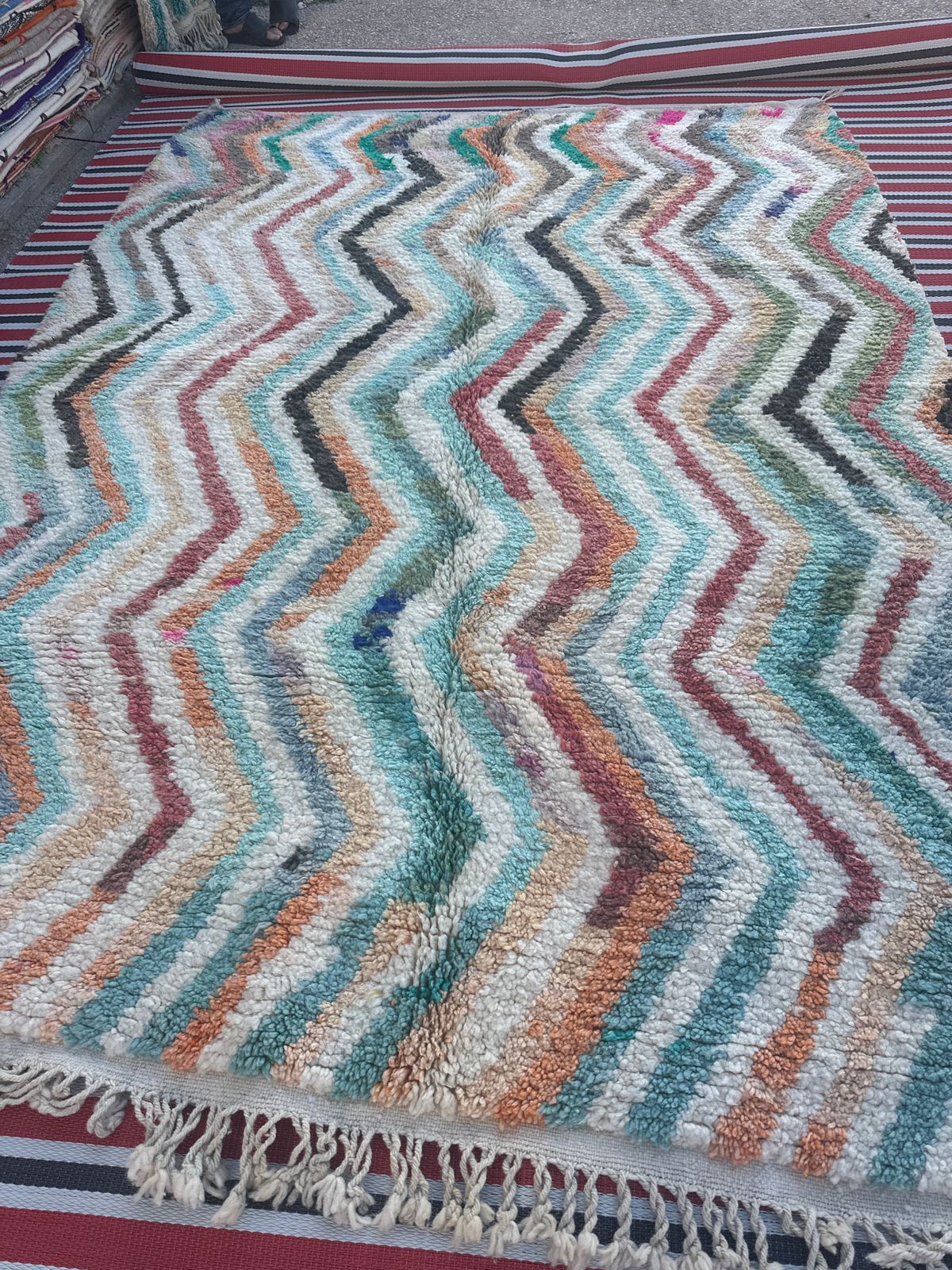 Handmade Azilal Rug, size 300 x 200 cm || 9.84 x 6.56 ft