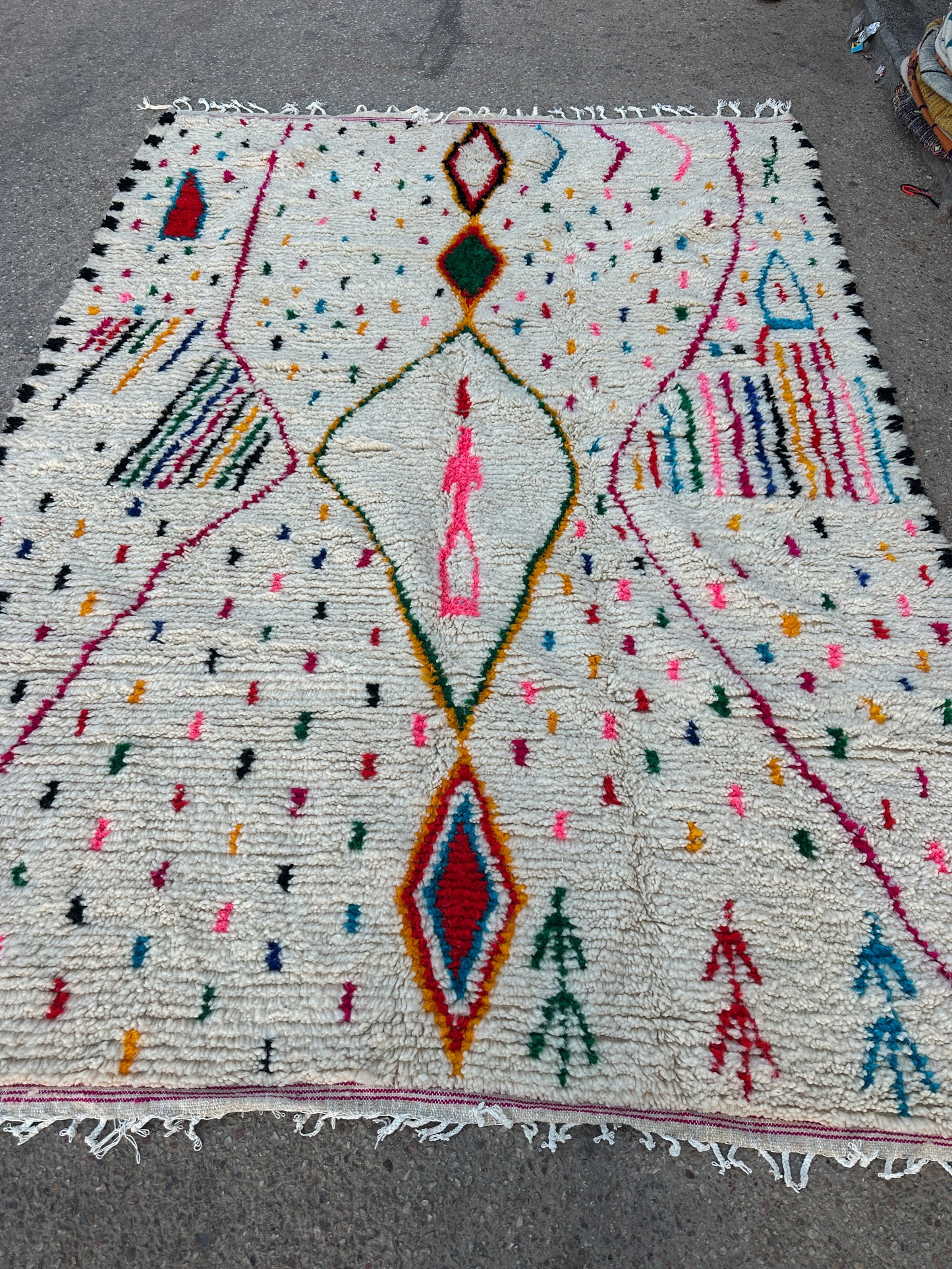 Handmade Azilal Rug, size 300 x 200 cm || 9.84 x 6.56 ft