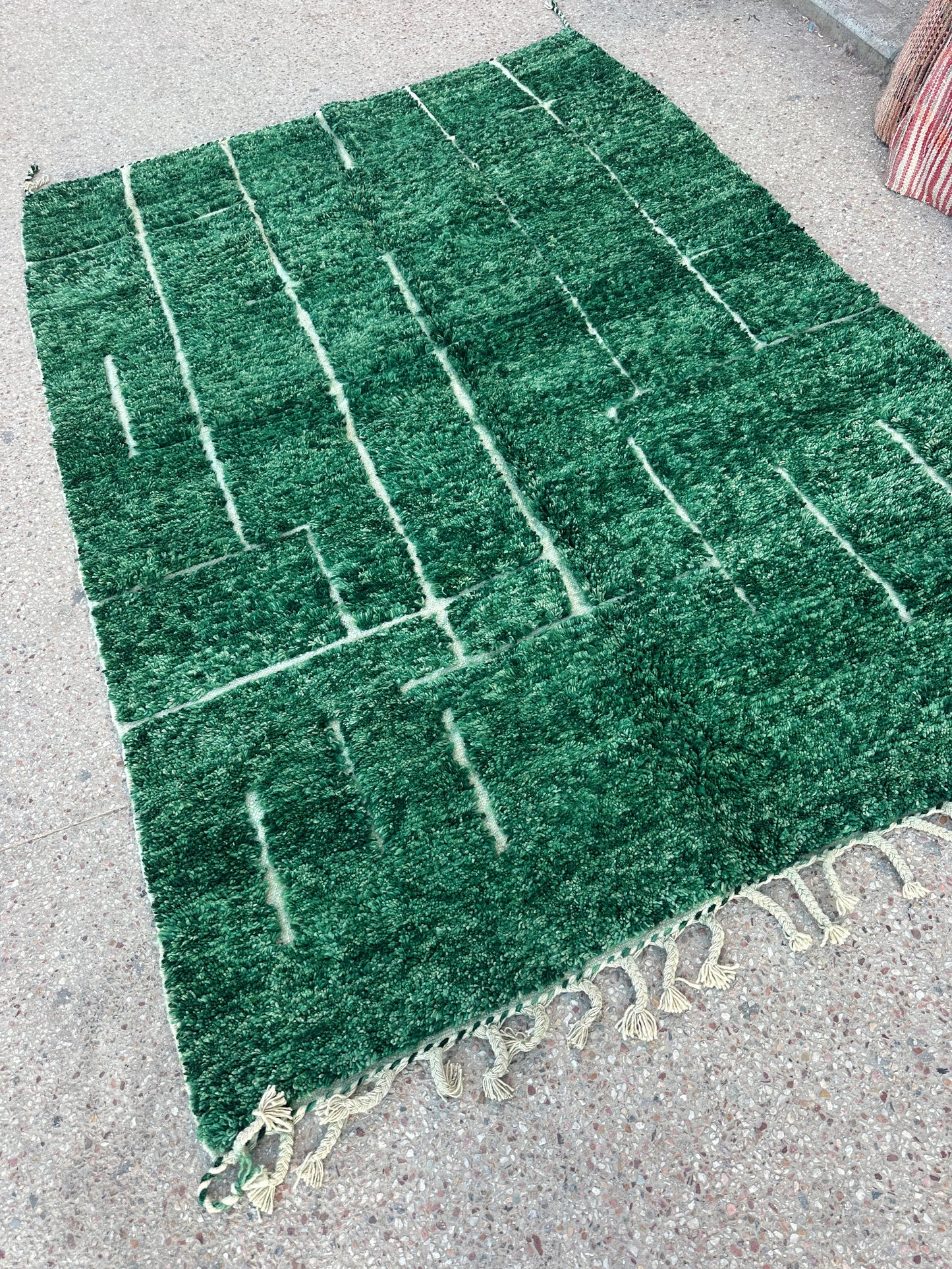 Handmade Beni Ouarain, size 300 x 200 cm || 9.84 x 6.56 ft