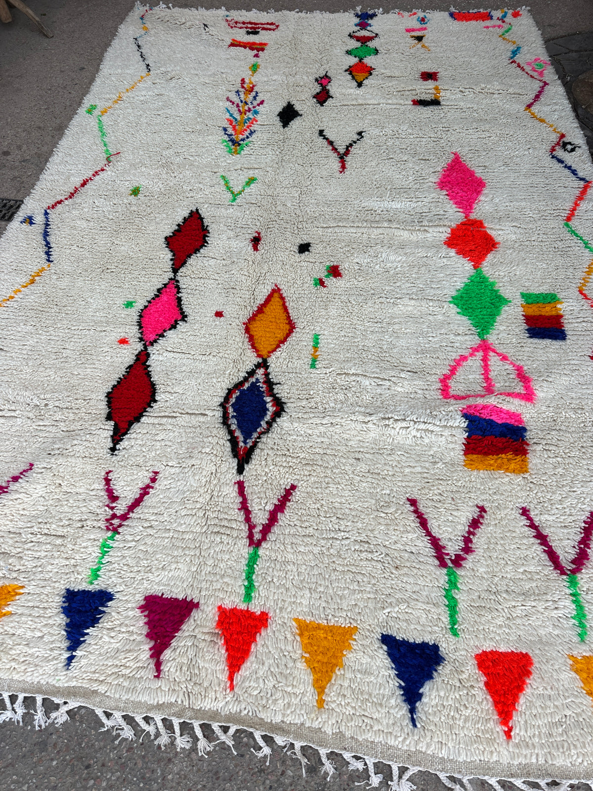 Handmade Azilal Rug, size 300 x 200 cm || 9.84 x 6.56 ft