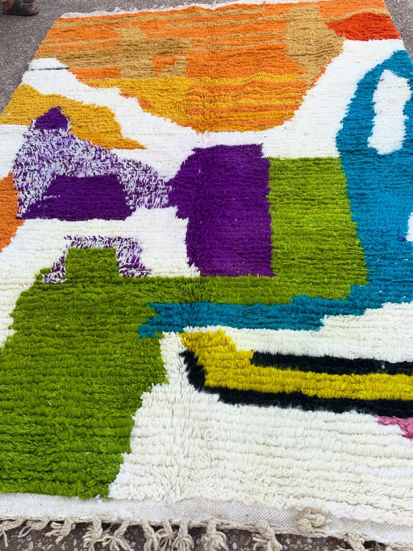 Handmade Azilal Rug, size 300 x 200 cm || 9.84 x 6.56 ft