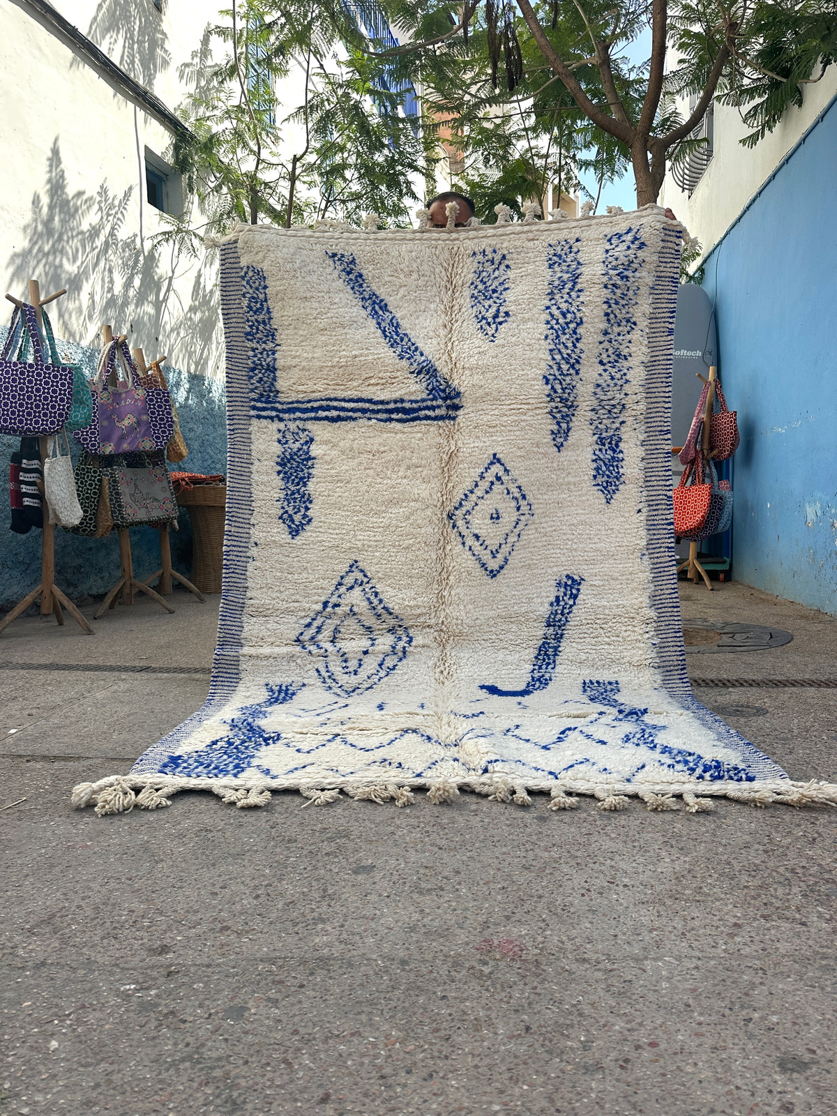 Beni Ouarain Rug size 250 x 150 cm || 8.2 x 4.92 ft