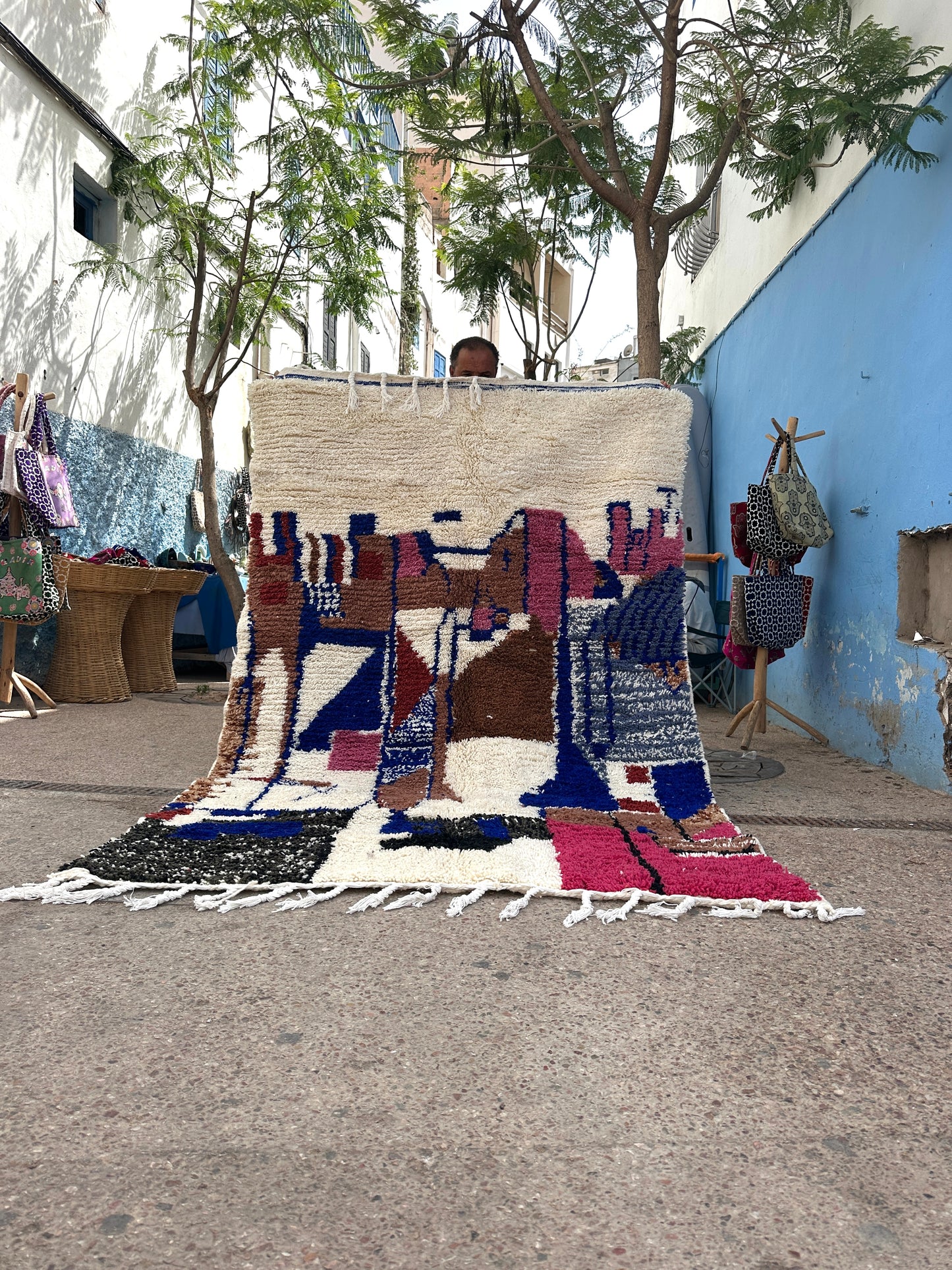 Handmade Beni Ouarain, size 250 x 150 cm || 8.2 x 4.92 ft
