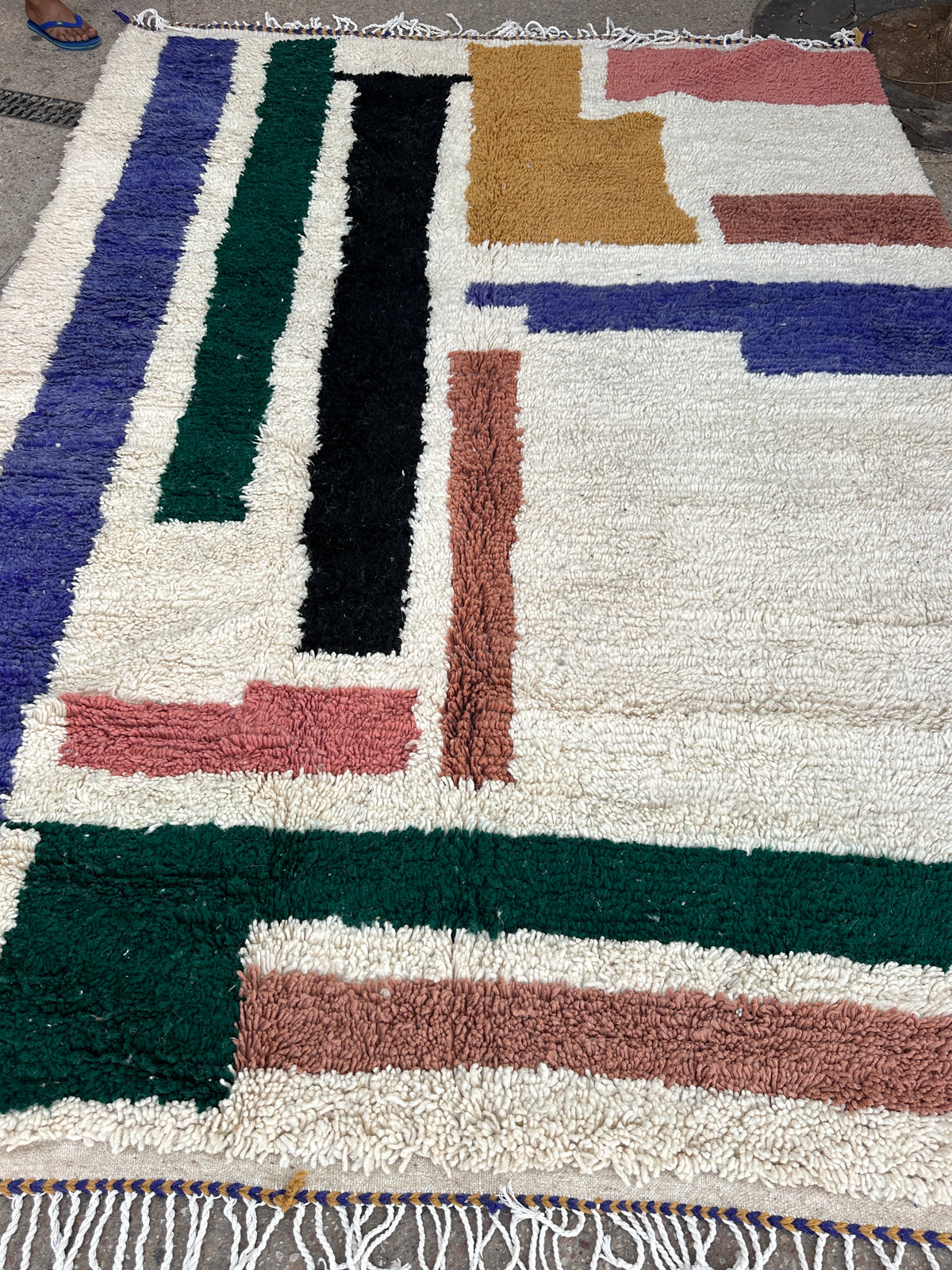 Handmade Azilal Rug, size 300 x 200 cm || 9.84 x 6.56 ft