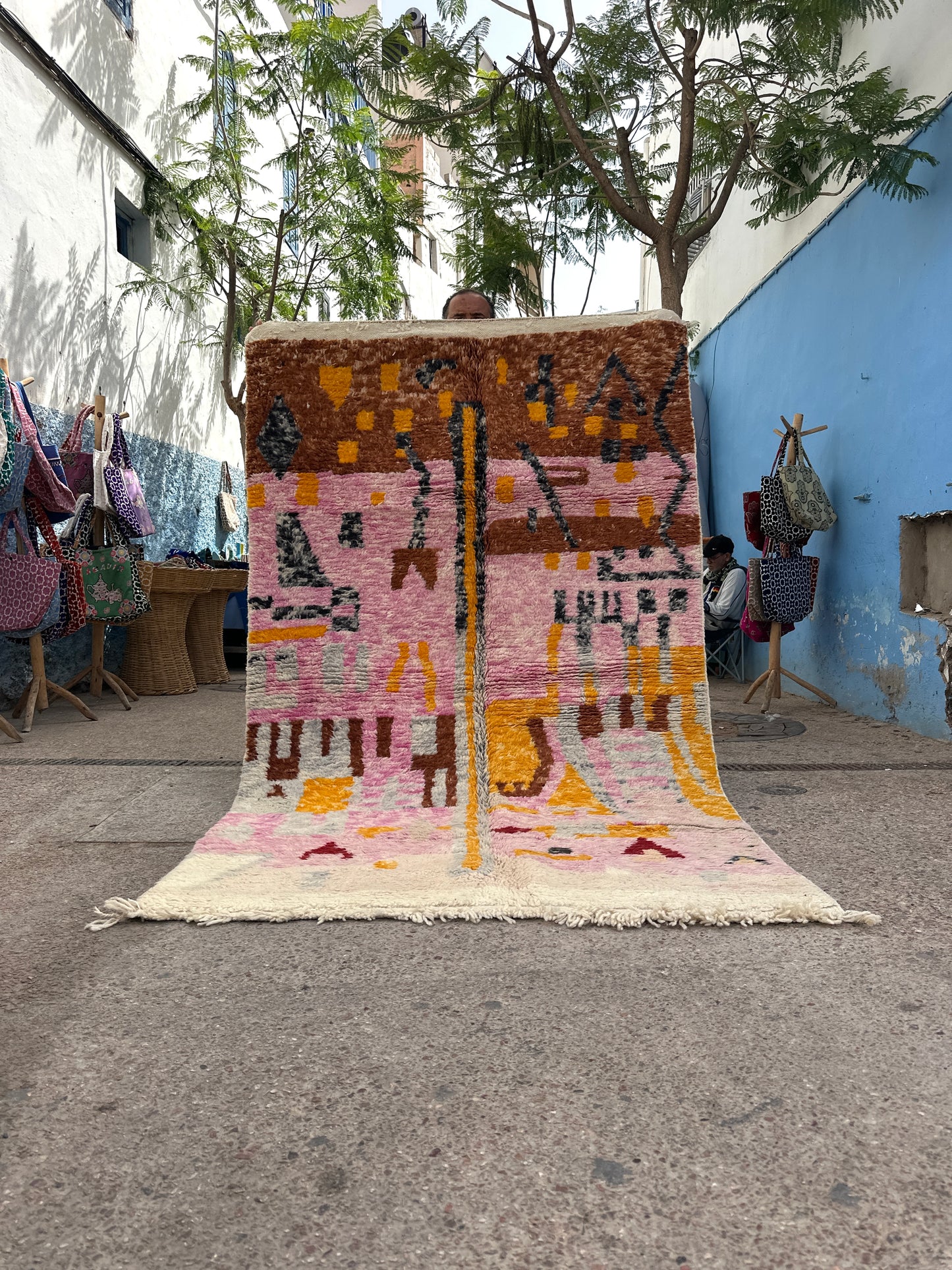 Handmade Beni Ouarain, size 250 x 150 cm || 8.2 x 4.92 ft