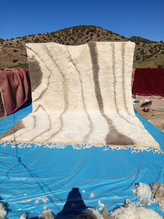 Mrirt Rug size 350 x 290 cm
