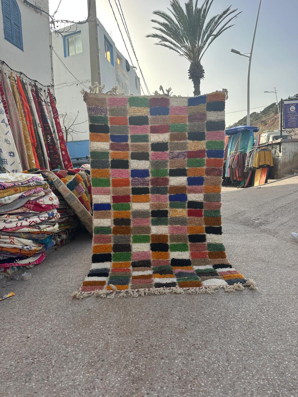 Handmade Azilal Rug, size 250 x 150 cm || 8.2 x 4.92 ft