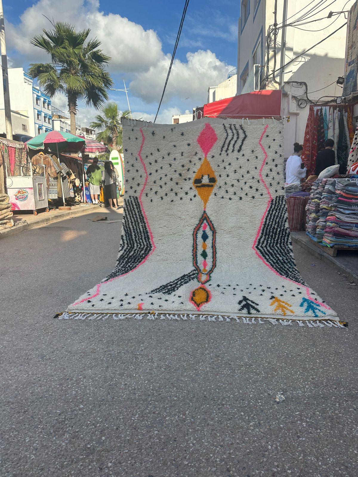 Handmade Azilal Rug, size 300 x 200 cm || 9.84 x 6.56 ft