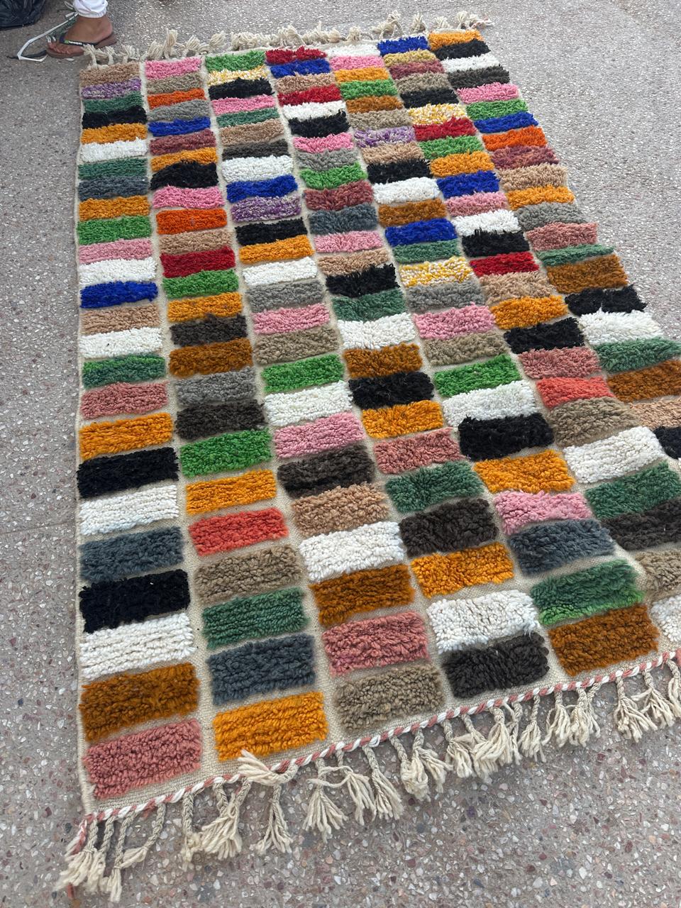 Handmade Azilal Rug, size 250 x 150 cm || 8.2 x 4.92 ft