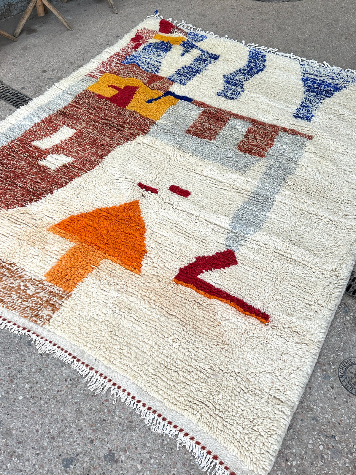 Handmade Azilal Rug, size 300 x 200 cm || 9.84 x 6.56 ft