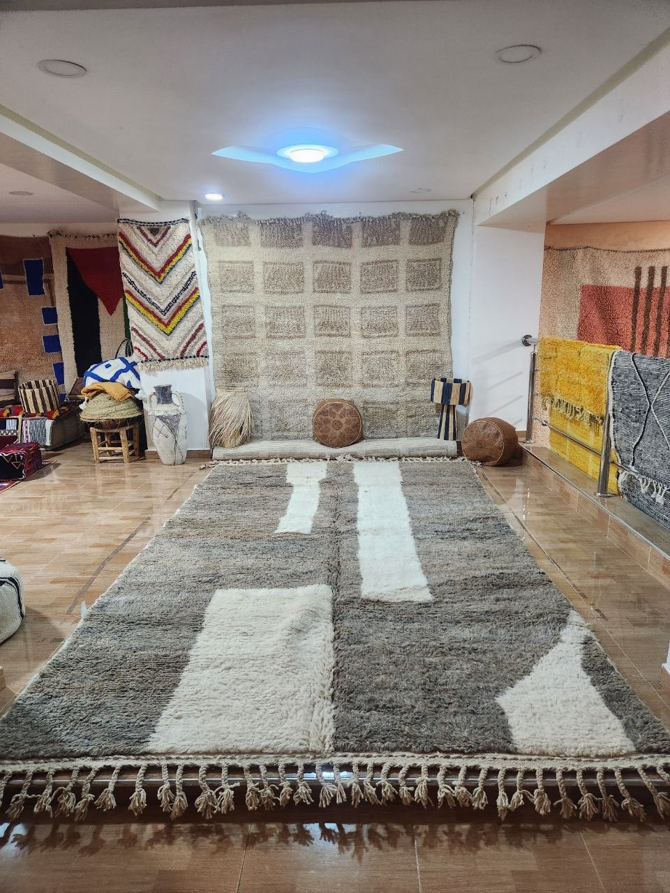 Beni Ouarain Rug size 300 x 200 cm || 9.84 x 6.56 ft