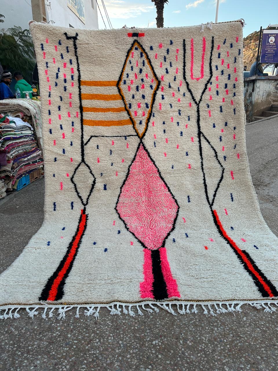 Handmade Azilal Rug, size 300 x 200 cm || 9.84 x 6.56 ft