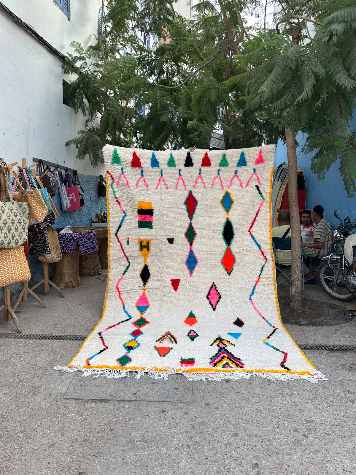 Handmade Azilal Rug, size 300 x 200 cm || 9.84 x 6.56 ft