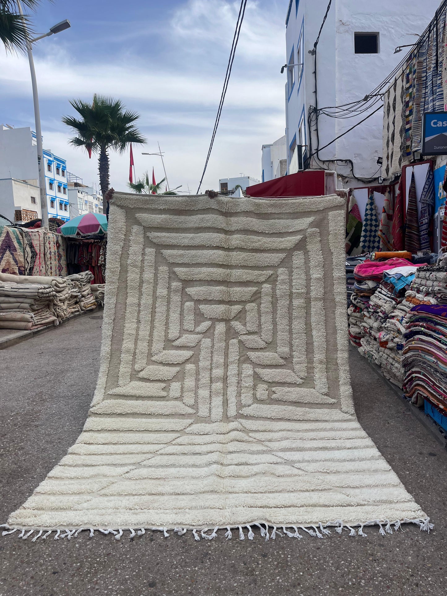 Beni Ouarain Rug size 300 x 200 cm || 9.84 x 6.56 ft