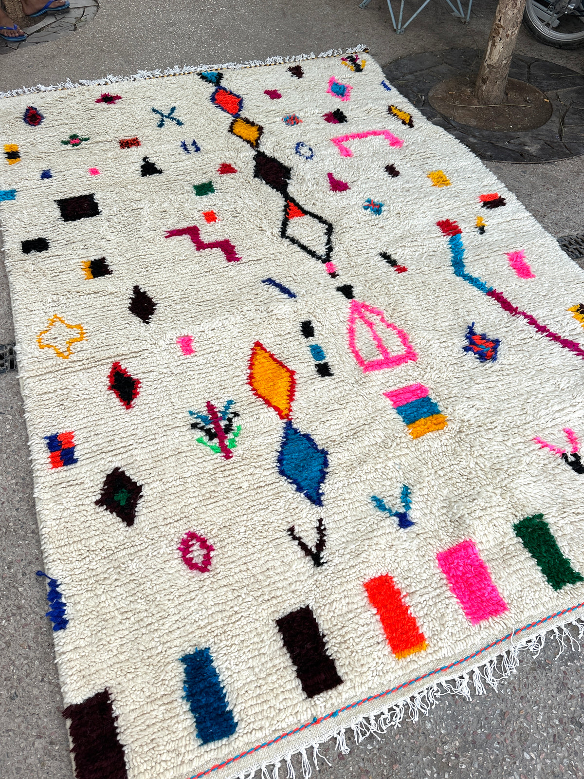 Handmade Azilal Rug, size 300 x 200 cm || 9.84 x 6.56 ft