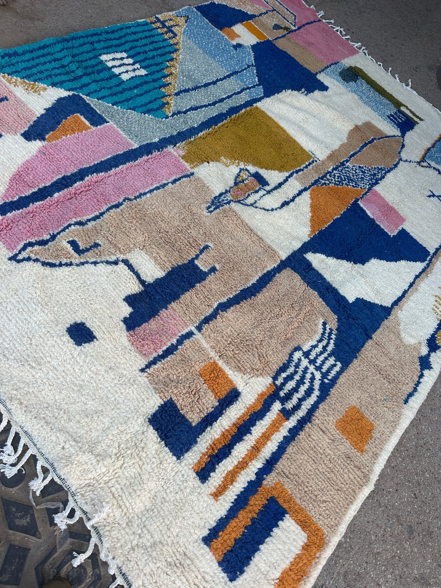 Handmade Beni Ouarain, size 350 x 250 cm ||