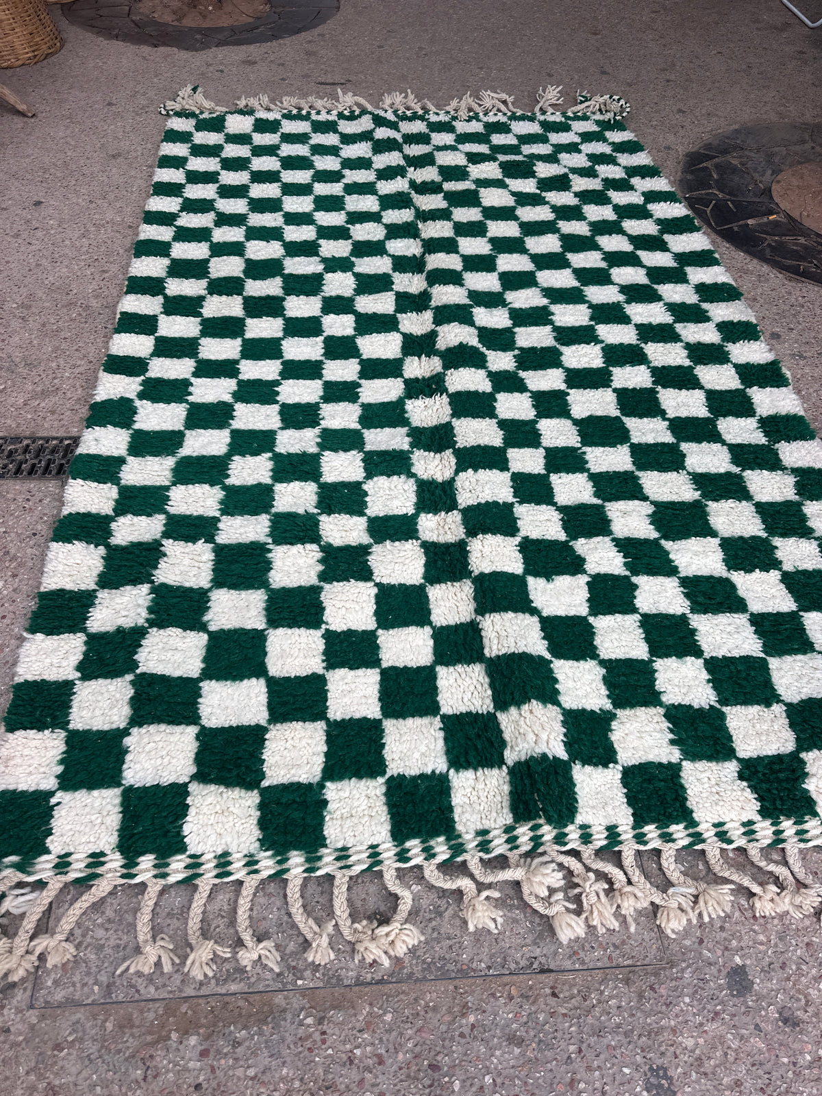 Handmade Beni Ouarain, size 250 x 150 cm || 8.2 x 4.92 ft