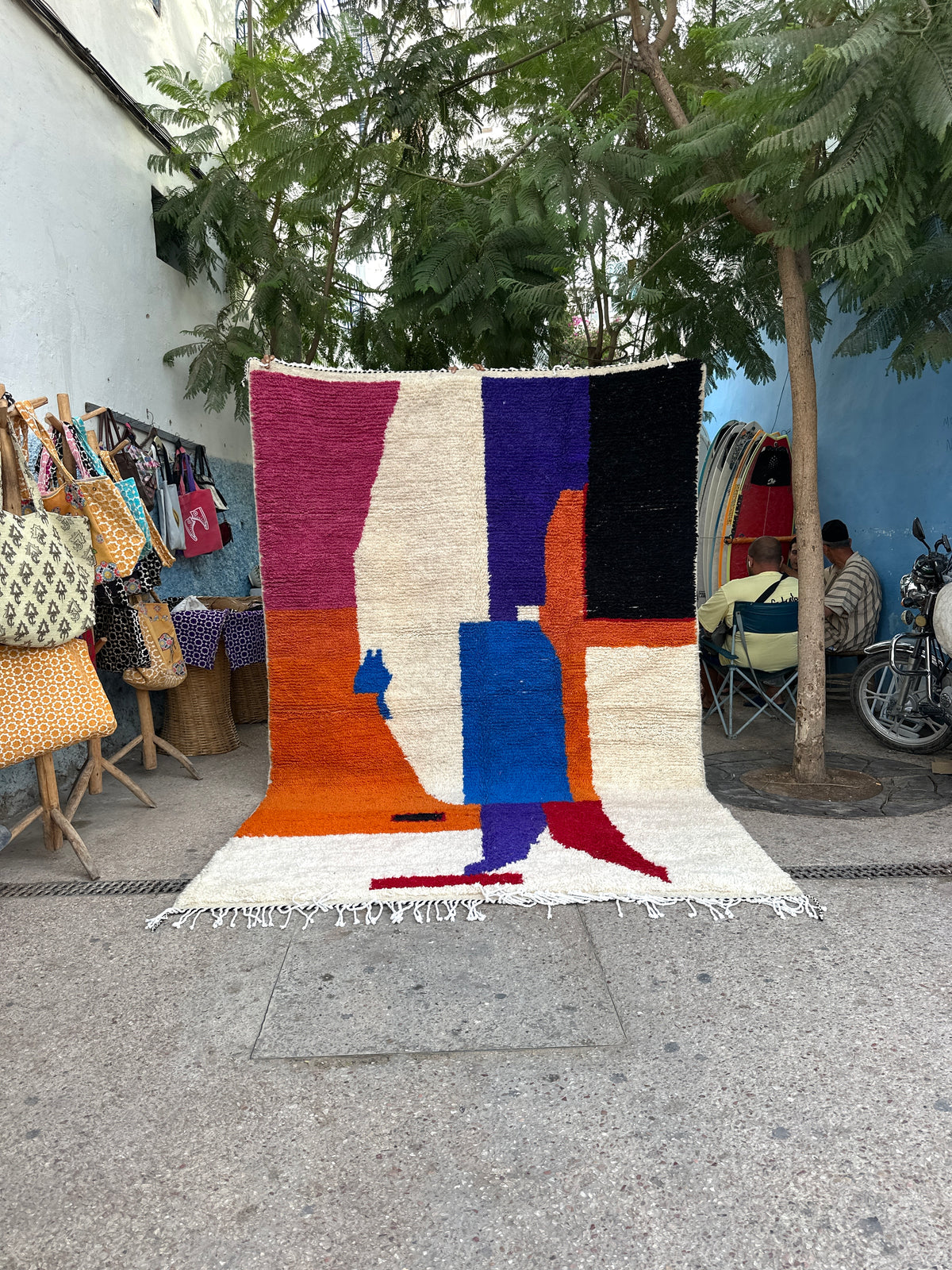 Handmade Azilal Rug, size 300 x 200 cm || 9.84 x 6.56 ft