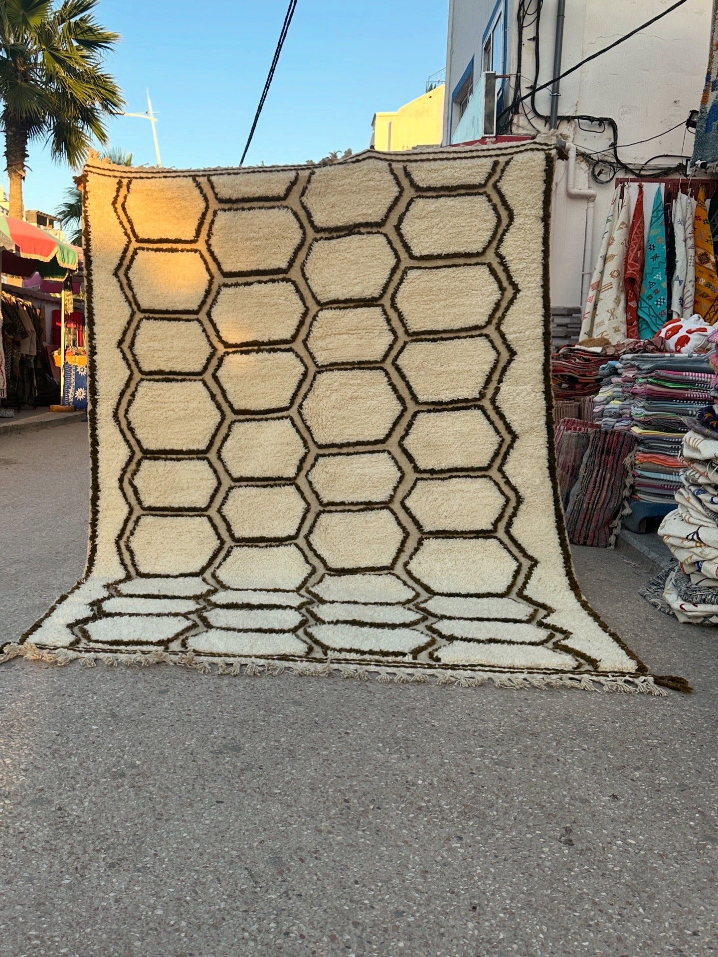 Handmade Beni Ouarain, size 300 x 200 cm || 9.84 x 6.56 ft