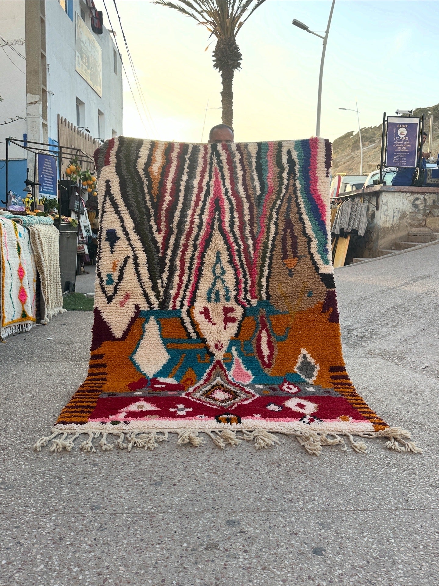 Handmade Azilal Rug, size 250 x 150 cm || 8.2 x 4.92 ft