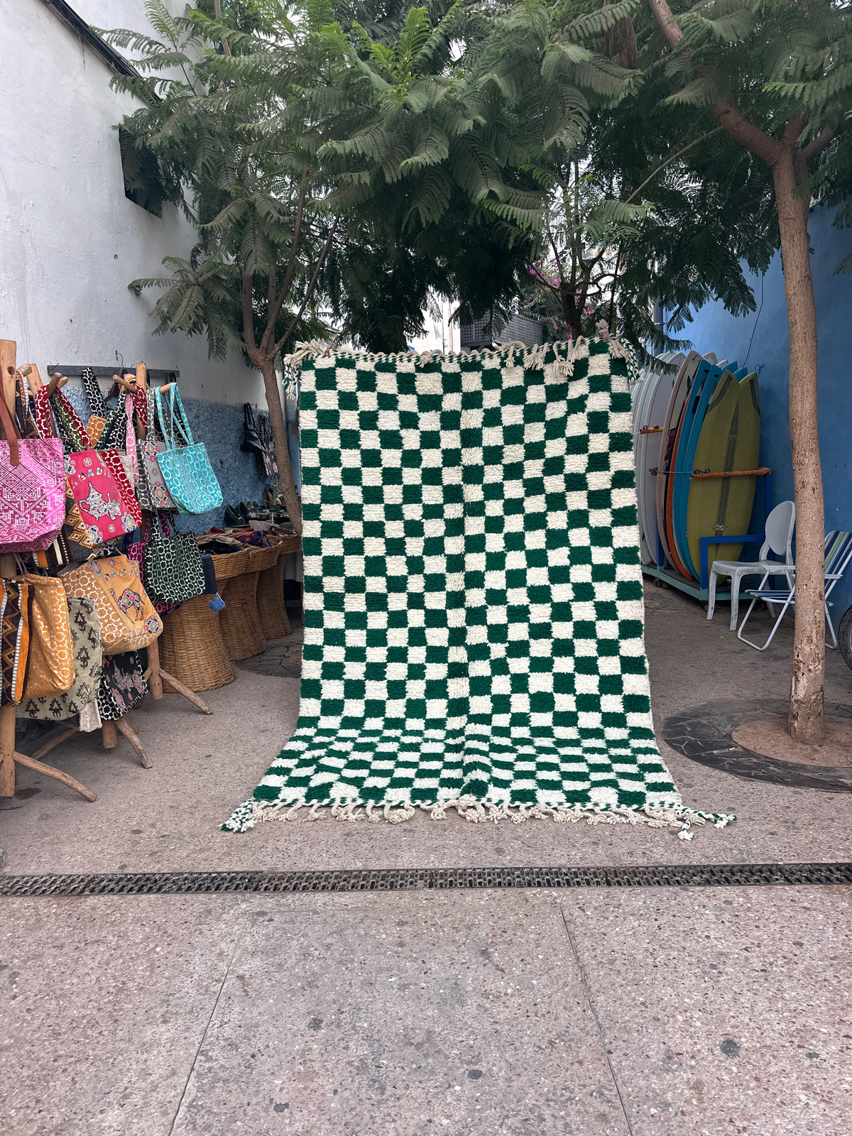 Handmade Beni Ouarain, size 250 x 150 cm || 8.2 x 4.92 ft