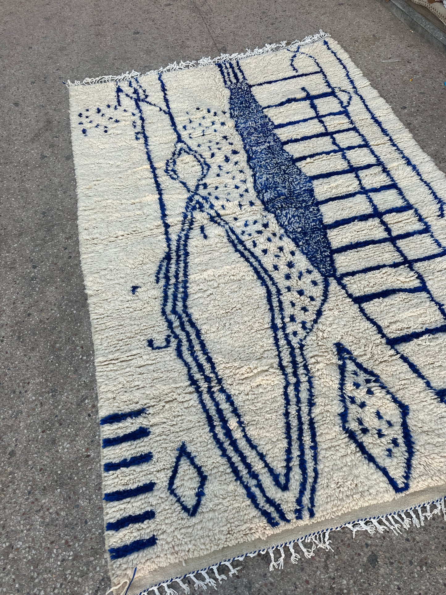 Handmade Azilal Rug, size 300 x 200 cm || 9.84 x 6.56 ft