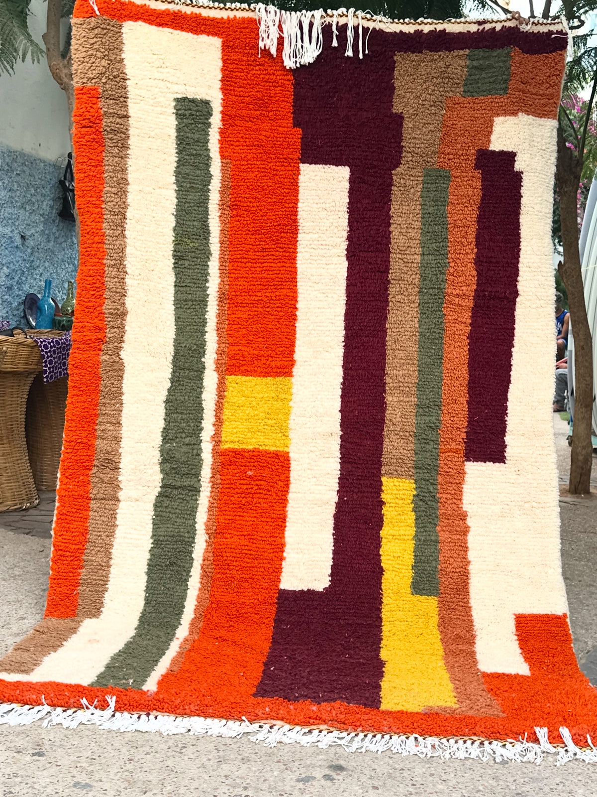 Handmade Azilal Rug, size 250 x 150 cm || 8.2 x 4.92 ft