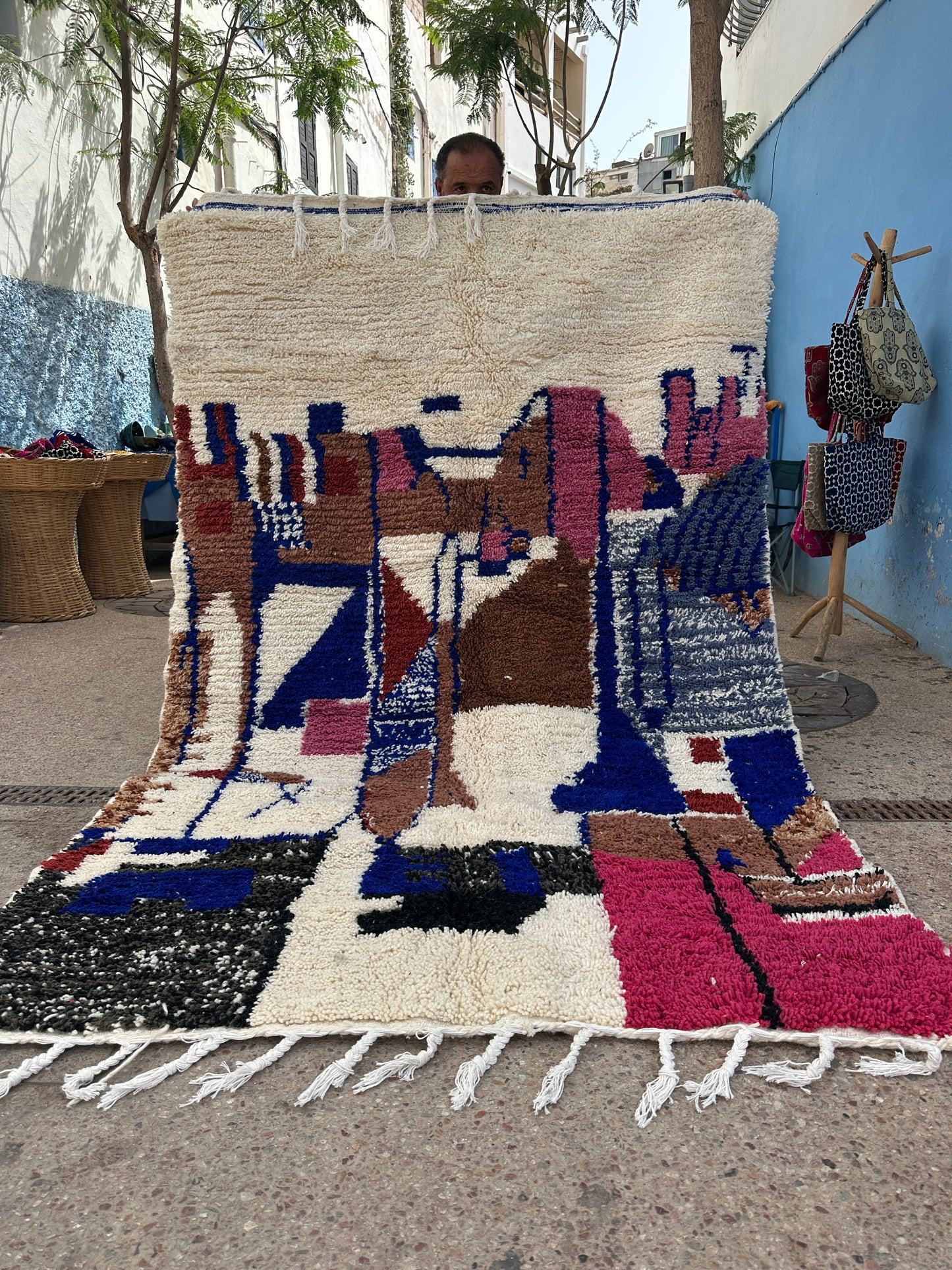 Handmade Beni Ouarain, size 250 x 150 cm || 8.2 x 4.92 ft