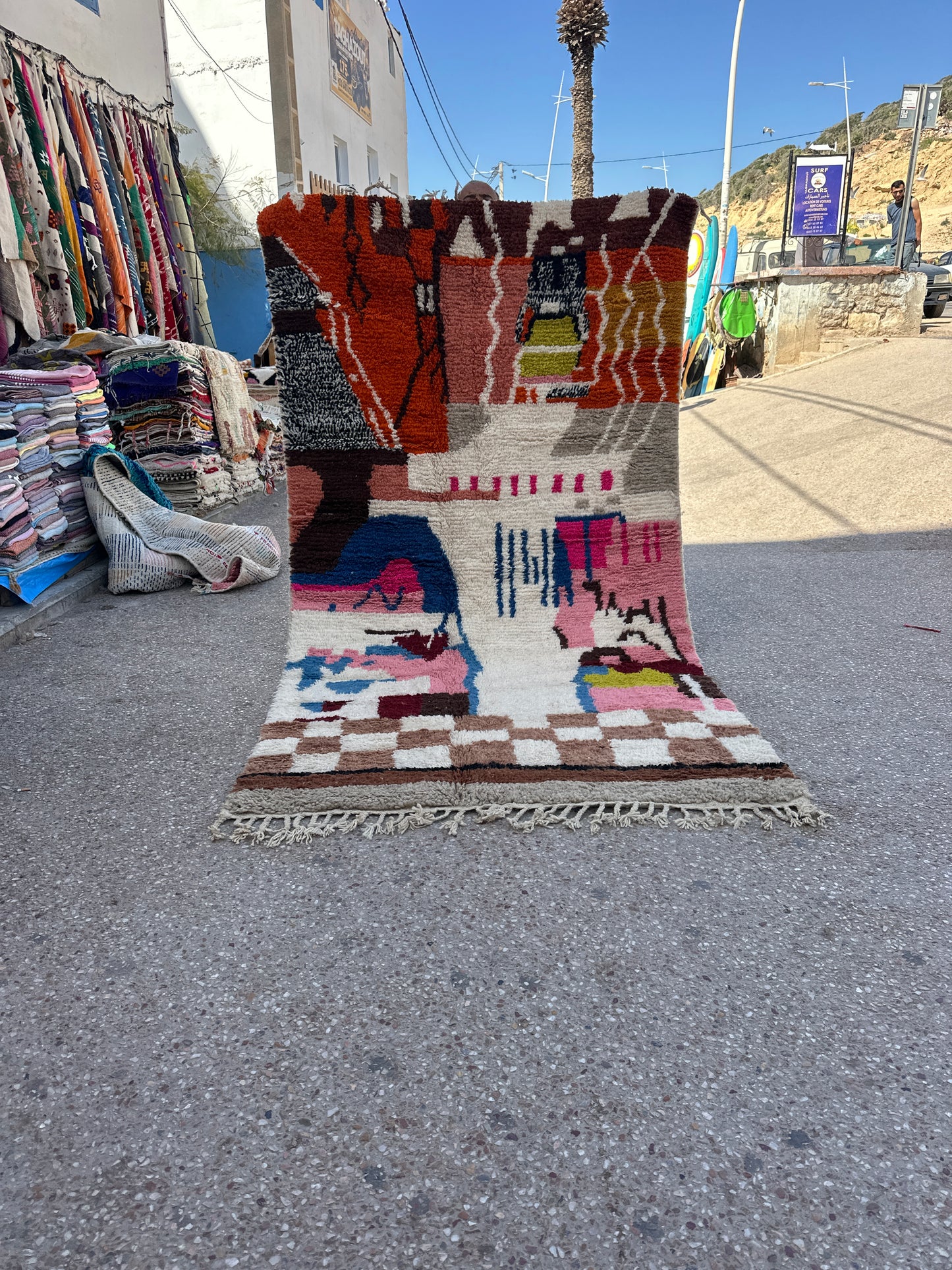 Handmade Azilal Rug, size 250 x 150 cm || 8.2 x 4.92 ft