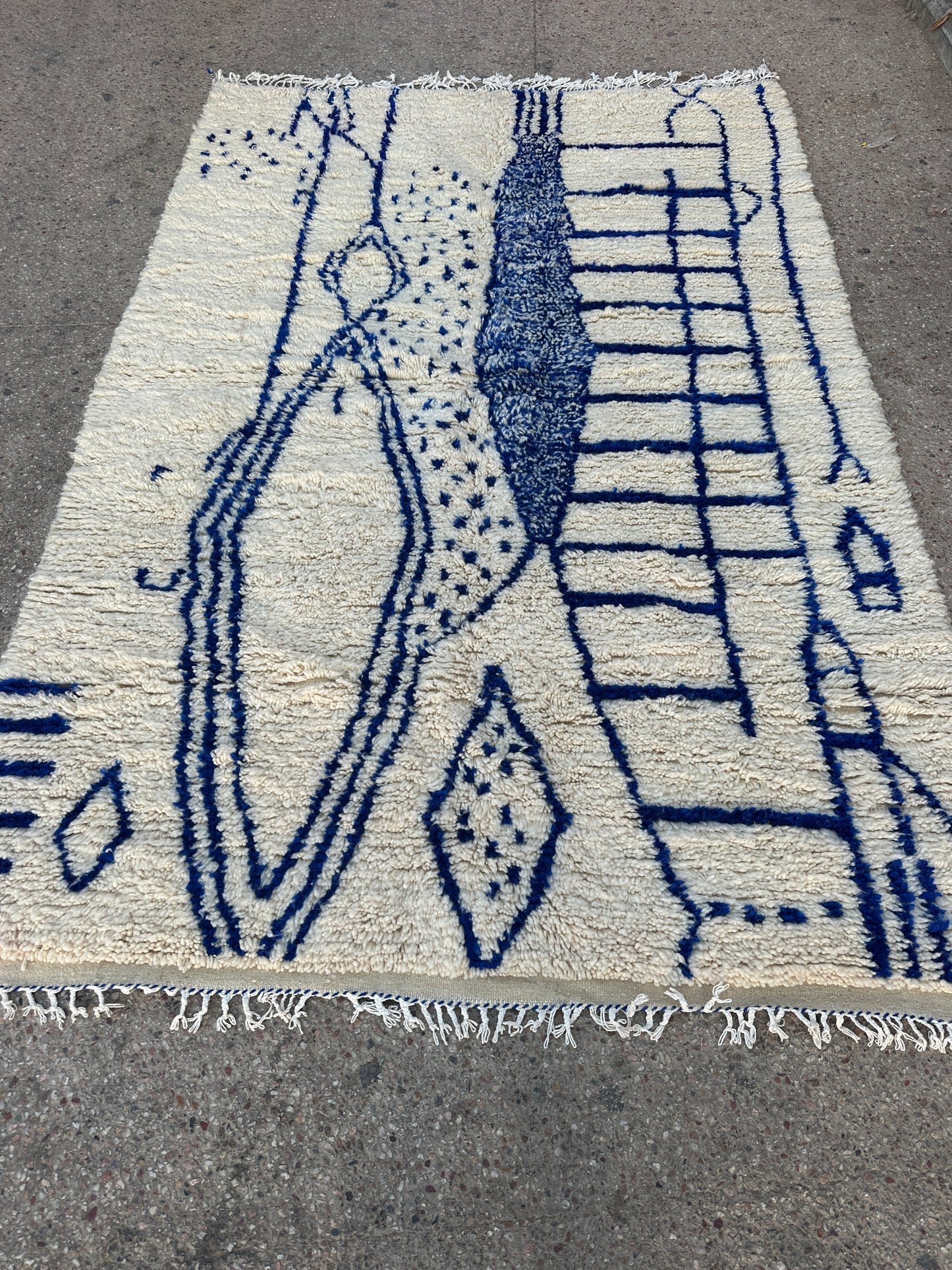 Handmade Azilal Rug, size 300 x 200 cm || 9.84 x 6.56 ft