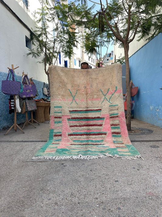 Handmade Azilal Rug, size 250 x 150 cm || 8.2 x 4.92 ft