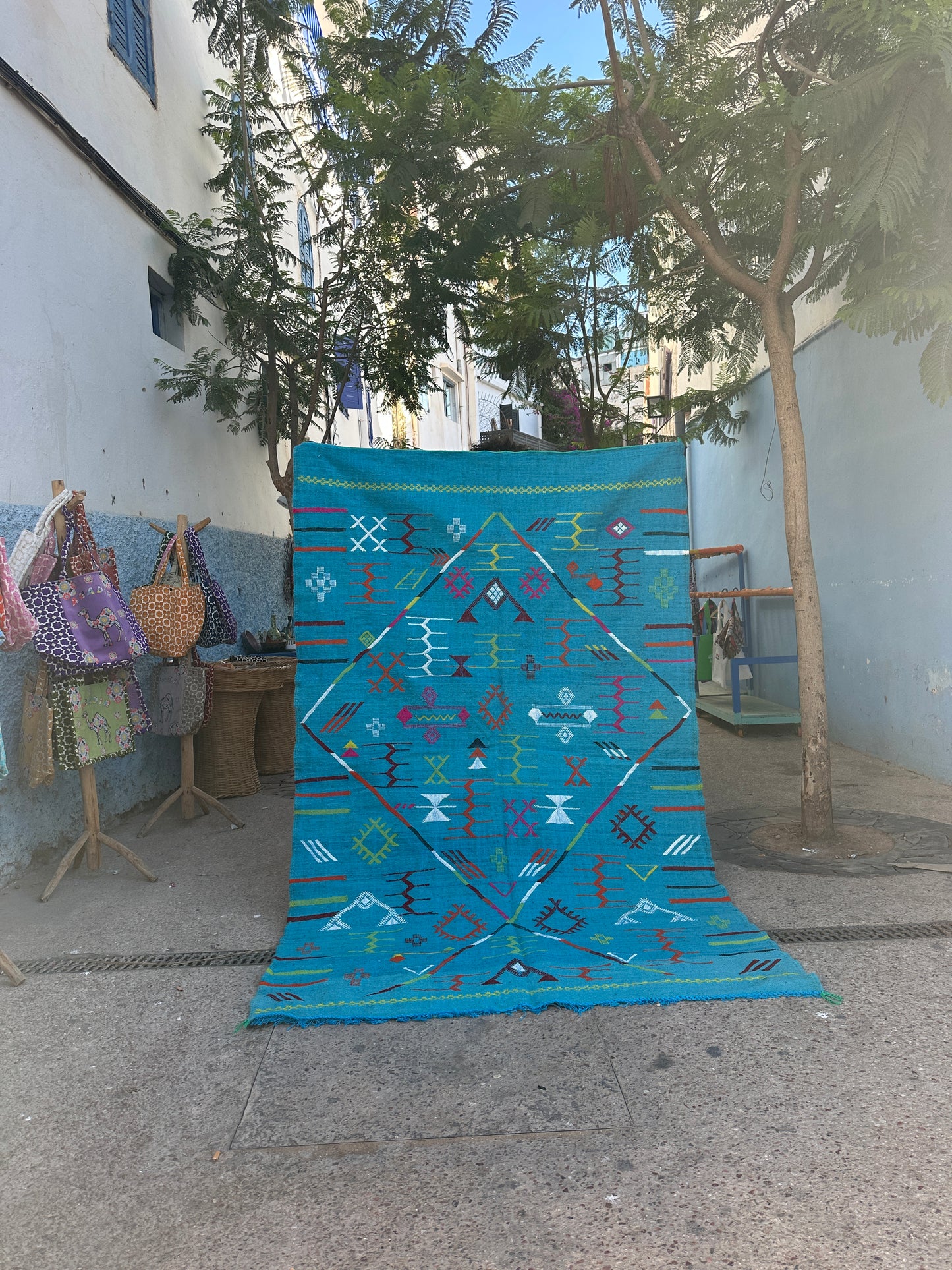 Handmade Kelim Rug, size 250 x 150 cm || 8.2 x 4.92 ft