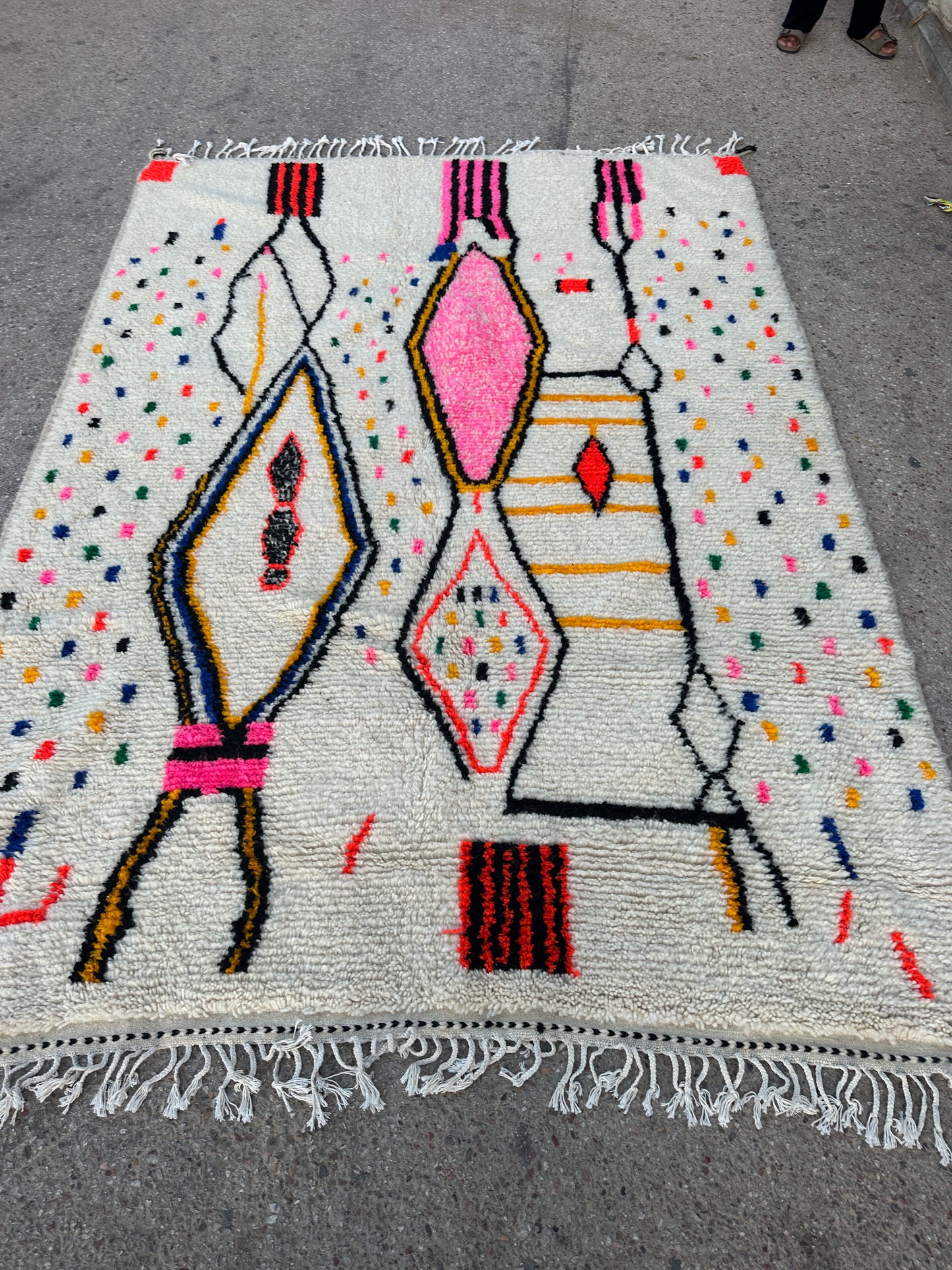 Handmade Azilal Rug, size 300 x 200 cm || 9.84 x 6.56 ft
