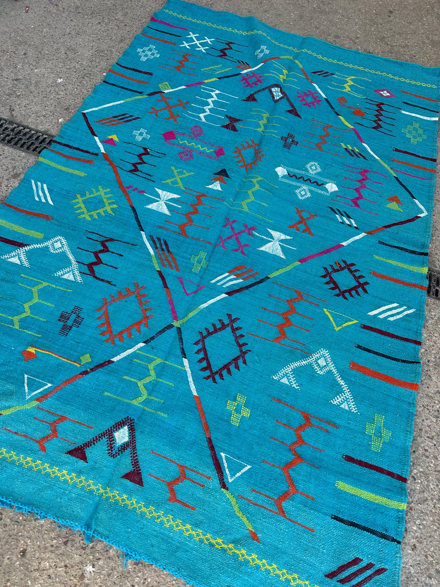 Handmade Kelim Rug, size 250 x 150 cm || 8.2 x 4.92 ft