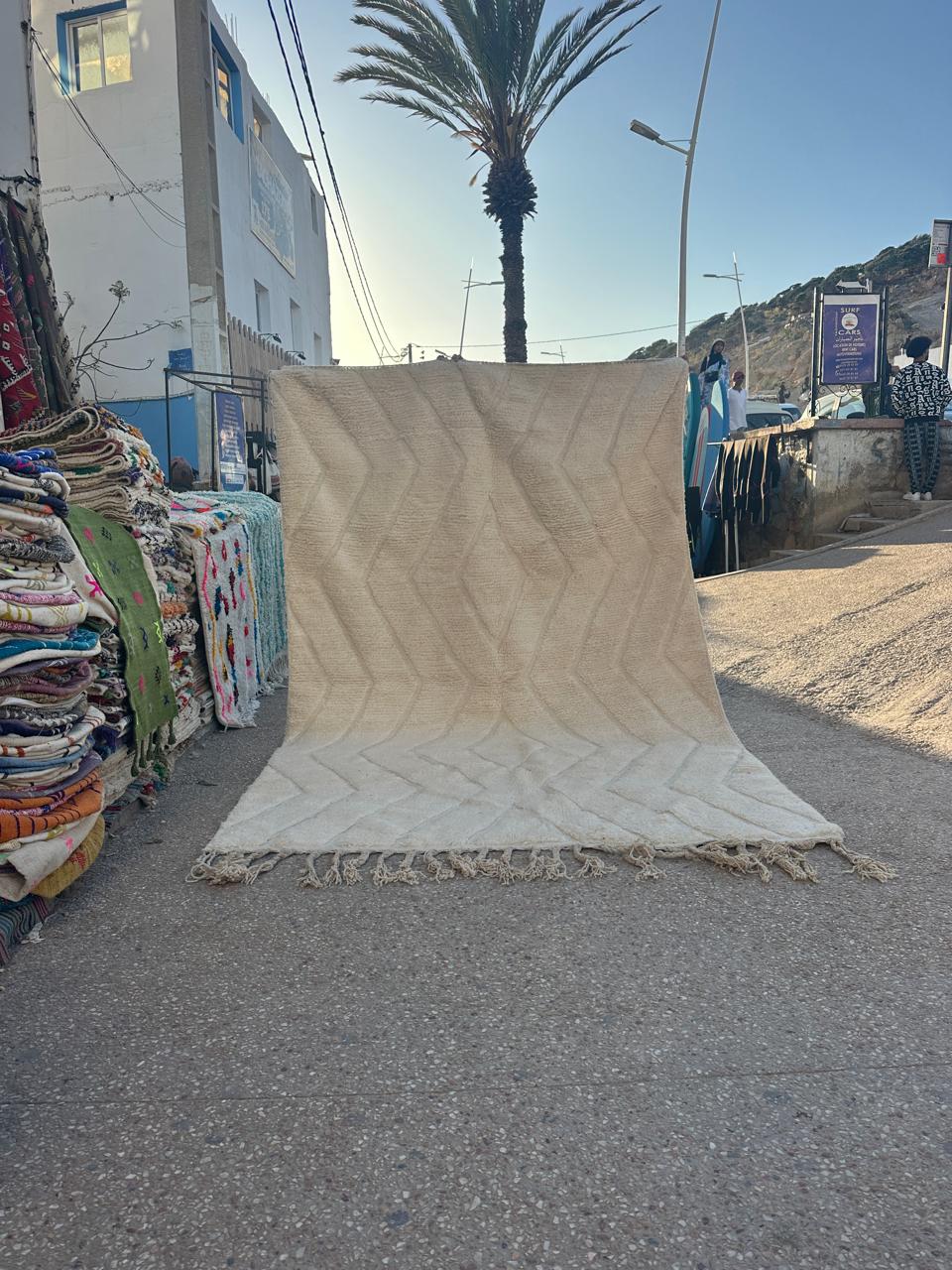 Handmade Beni Ouarain, size 300 x 200 cm || 9.84 x 6.56 ft