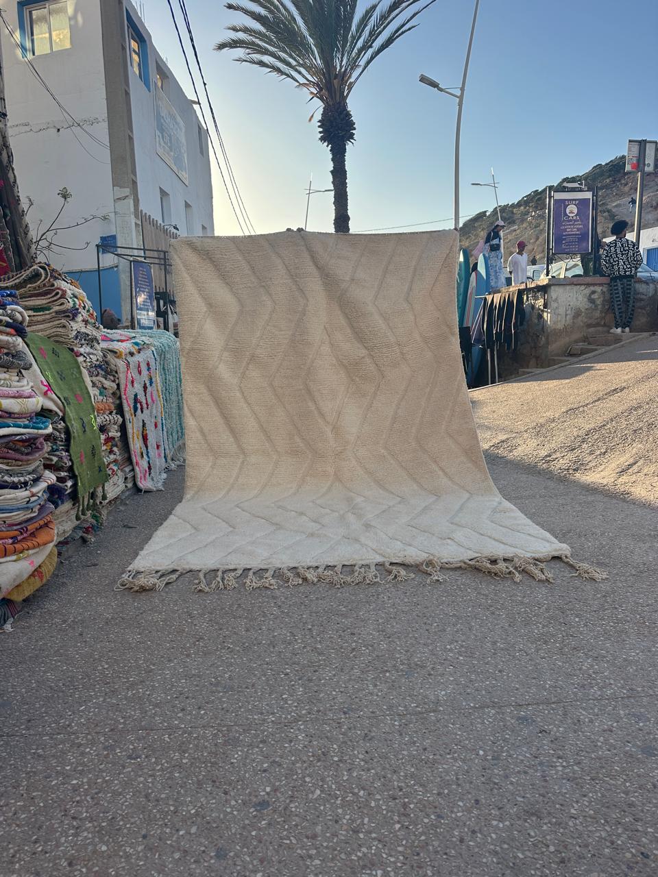 Handmade Beni Ouarain, size 300 x 200 cm || 9.84 x 6.56 ft