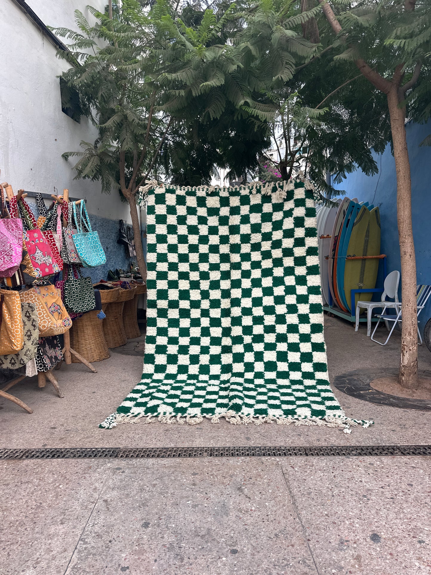 Handmade Beni Ouarain, size 250 x 150 cm || 8.2 x 4.92 ft