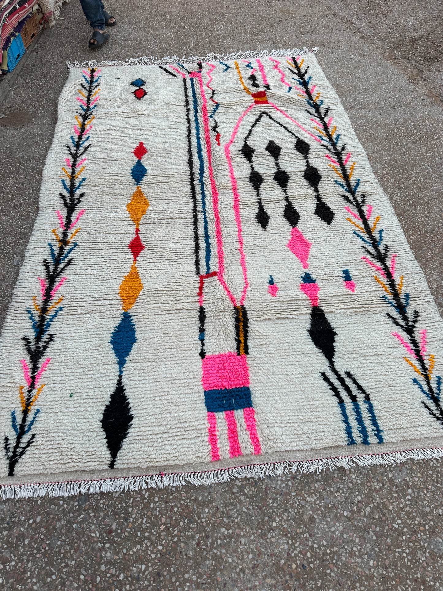 Azilal Rug, size 300 x 200 cm || 9.84 x 6.56 ft