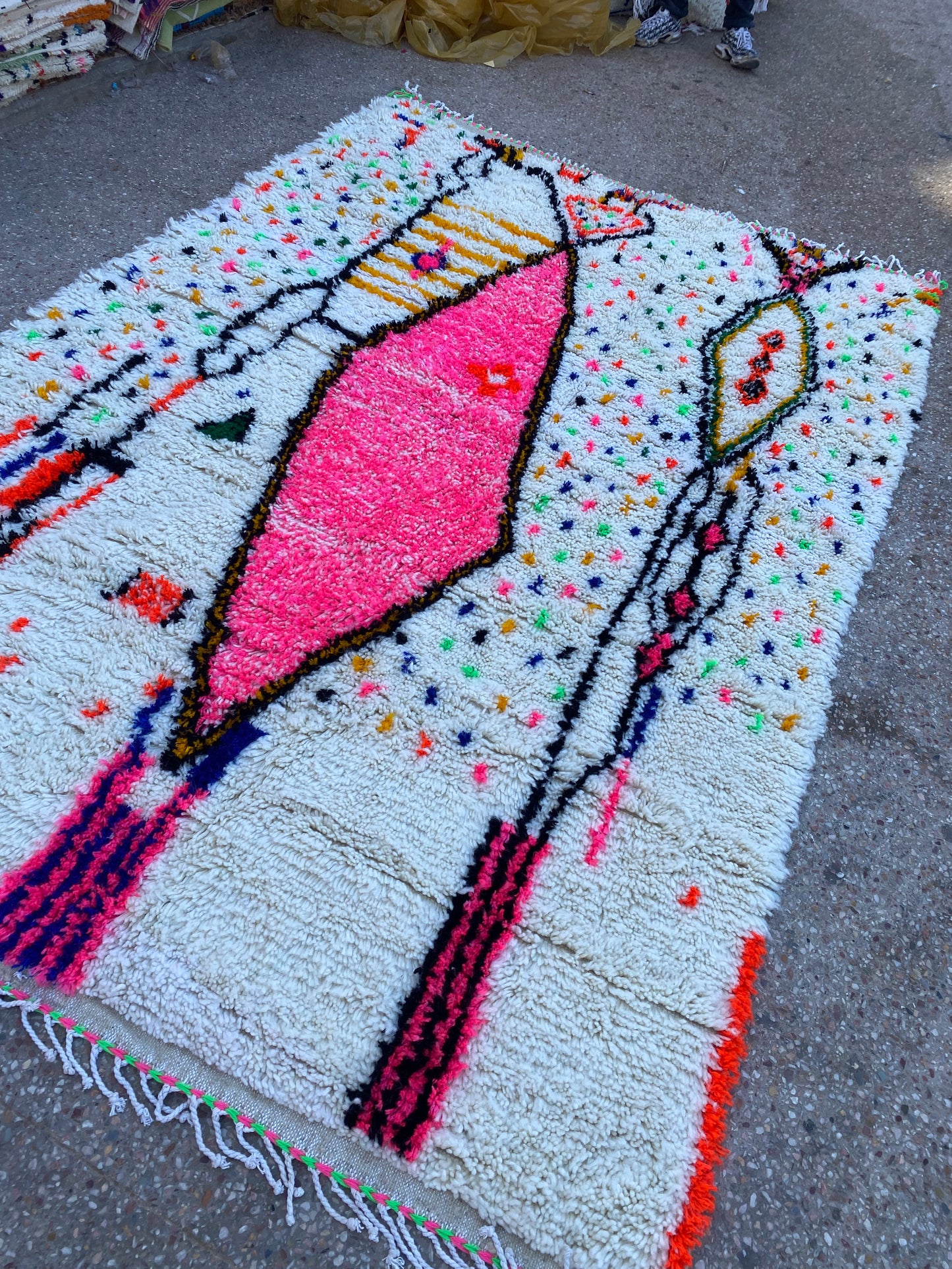 Handmade Azilal Rug, size 300 x 200 cm || 9.84 x 6.56 ft