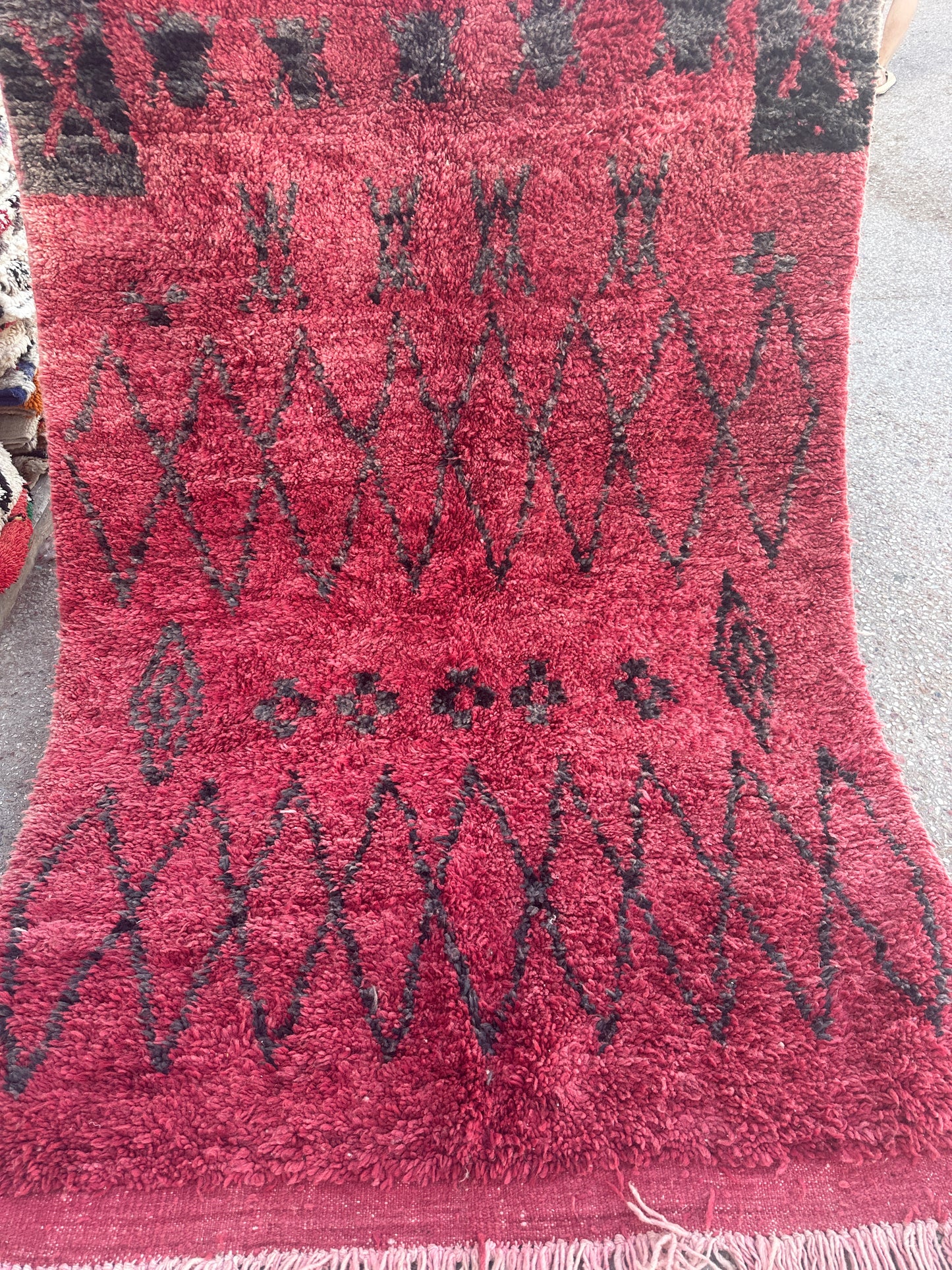 Beni Ouarain Rug size 250 x 150 cm || 8.2 x 4.92 ft