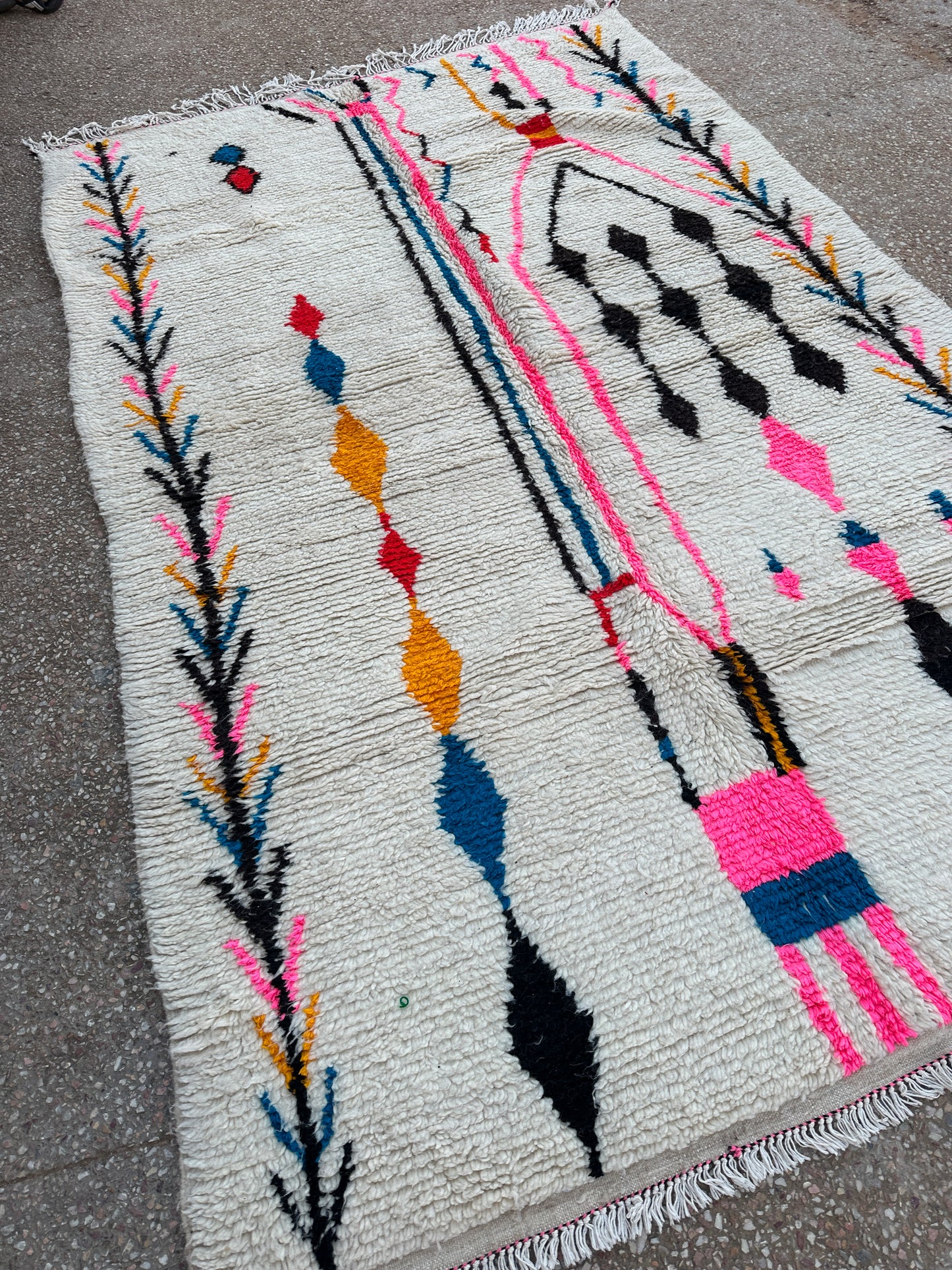 Azilal Rug, size 300 x 200 cm || 9.84 x 6.56 ft