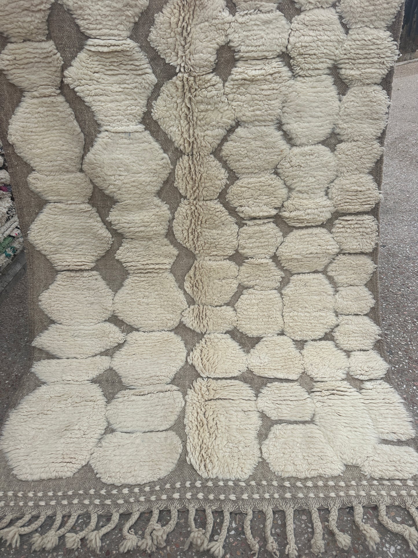 Beni Ouarain Rug size 250 x 150 cm || 8.2 x 4.92 ft