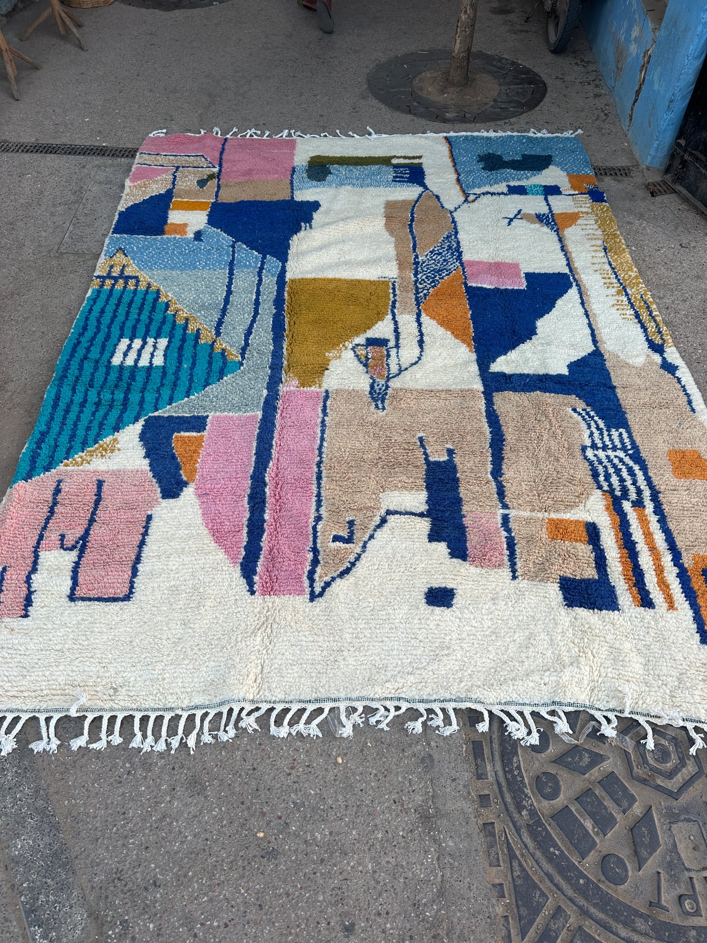 Handmade Beni Ouarain, size 350 x 250 cm ||