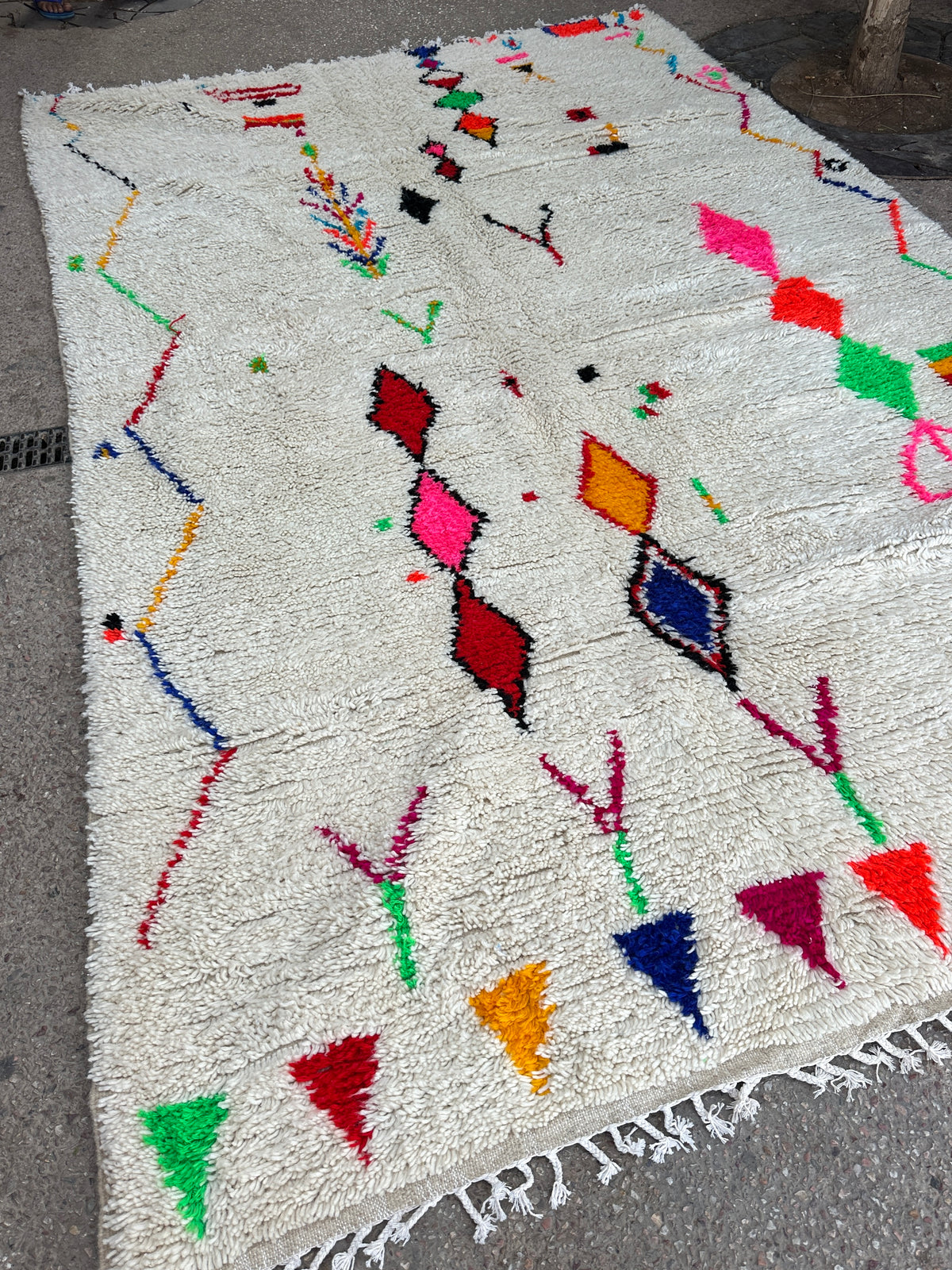 Handmade Azilal Rug, size 300 x 200 cm || 9.84 x 6.56 ft